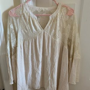 Cream/white long sleeve shirt